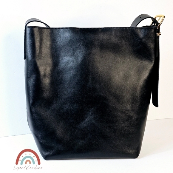 New! Madewell The Essential Bucket Tote in True Black Leather - Picture 6 of 16